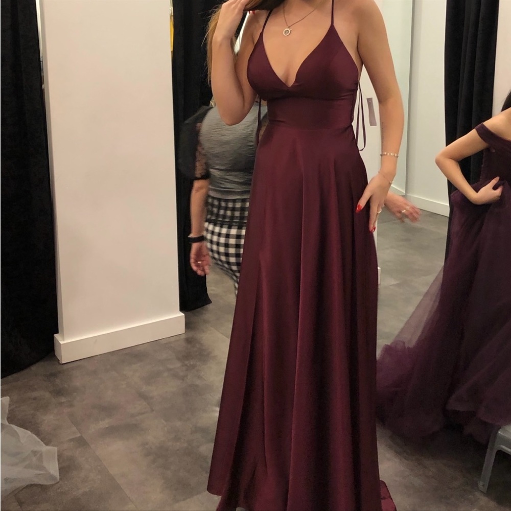 Clarisse brand new grad dress size 4, gorgeous dress still with tags